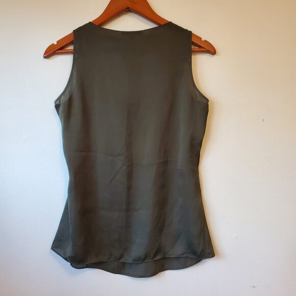 Anne Klein Women Olive Sleeveless Top Size XS Golden Flat Beads Stylish Feminine - Picture 2 of 10